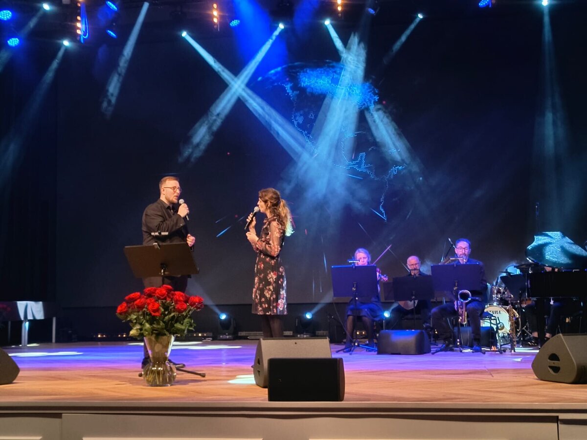 Przyjaciele Centrum na Bis!