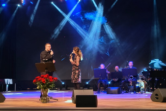 Przyjaciele Centrum na Bis!